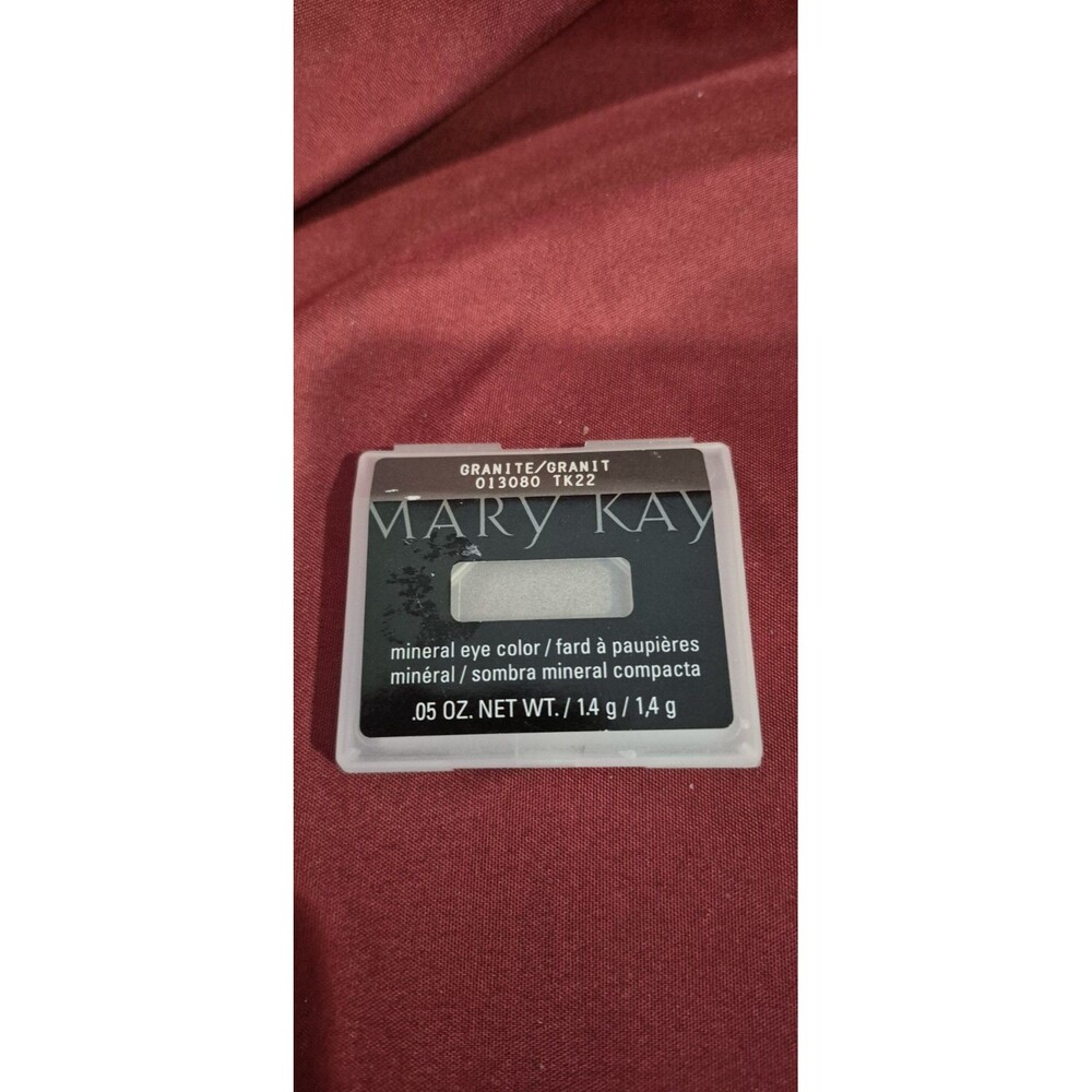 Mary Kay Mineral Eye Color Shadow - GRANITE Gray Silver Metallic 0.13080 New